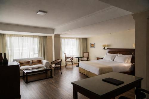 Hotel Almeria in Salta