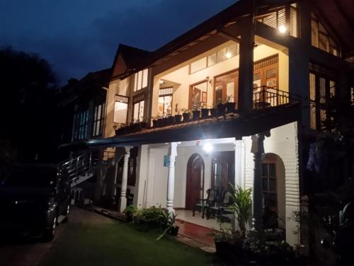 Sunny Hill Residence, Kandy - Tap to explore photos