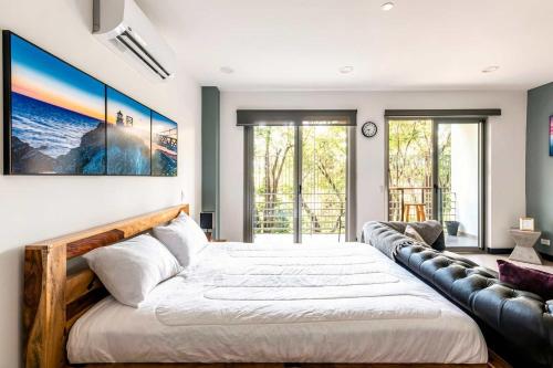Cozy Studio in San Jose Urban Flats Building in Pozos
