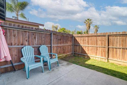2 Mi to Dtwn Glendora! Pet-Friendly Extended Stay in Glendora