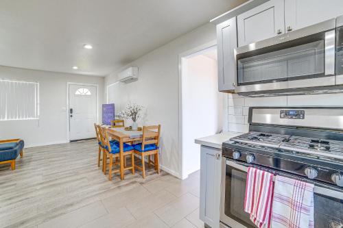 2 Mi to Dtwn Glendora! Pet-Friendly Extended Stay in Glendora