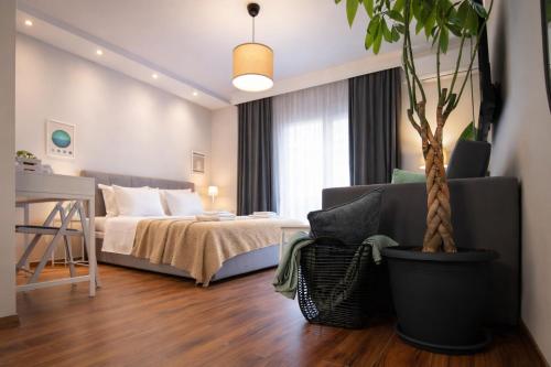 Escape Central Stay with Parking - Meno Homes 4A
