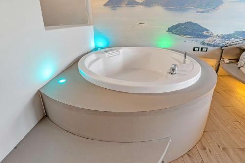 Suite A Tema in Ortica