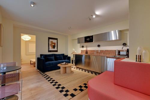 Marais Archives -Architect Flat 2BR 2SDB with AC