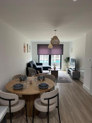 Modern Stylish Flat City Centre & Netflix in Other