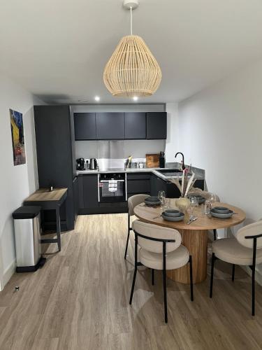 Modern Stylish Flat City Centre & Netflix in Other
