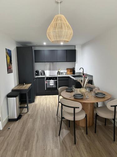Modern Stylish Flat City Centre & Netflix in Other