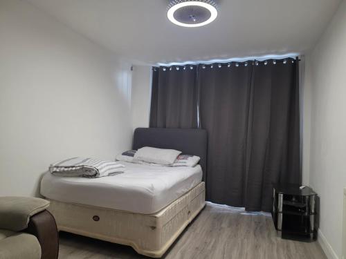 Luxury 2 Bedroom City Centre Apartment Up to 6 close to Utilita 1000Mbps SuperFast Internet, Birmingham (photo 9)