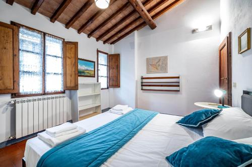 Roommo Oltrarno, Florencja