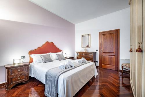 YiD Elegant apt with garage, Florence