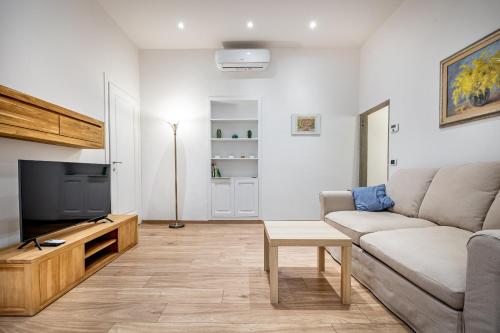 Roommo Via dei Pilastri giada - image 9