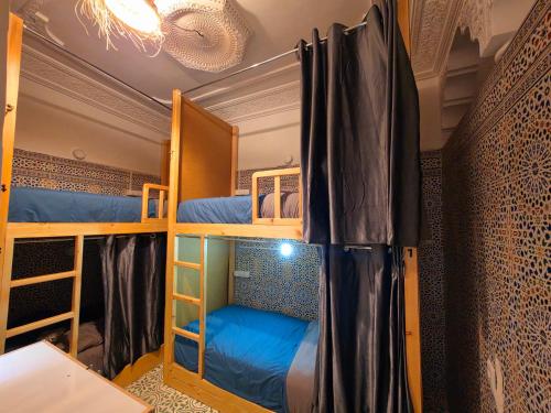 Freedom Yan Hostel in Medina