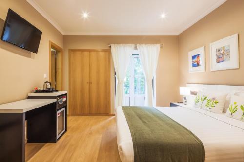 Vila Nova Guesthouse - 2