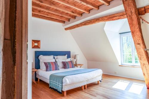Duplex de charme dans résidence avec piscine 5 mn Amboise (Duplex de charme dans residence avec piscine 5 mn Amboise) in Poce Sur Cisse