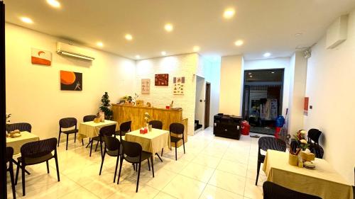 Amber Hotels COFFEE & FOOD 1986 VH08 DTH2-24Mallocar Grandworld Quang Truong Bien in Cua Can