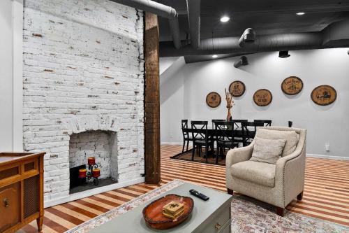 Stylish home close to Louisville NuLu & downtown - image 9
