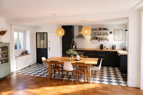 廚房, Le Clos Catalpa in 烏爾