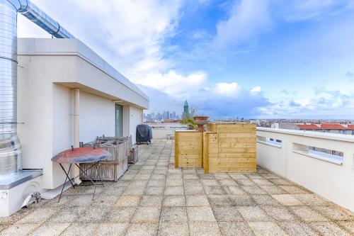 Балкон, Rooftop en Plein Ciel - 5min à pied de la gare (Rooftop en Plein Ciel - 5min a pied de la gare) in Буа-Коломб