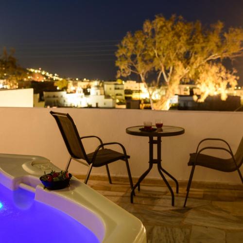 Ebita's Suites, Karterados