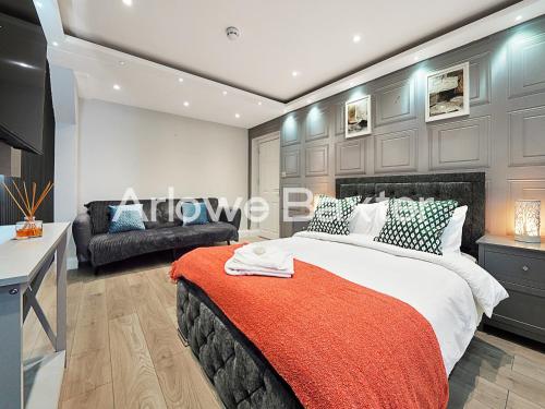 Leyton Guest Rooms - Rooms and Amenities, London