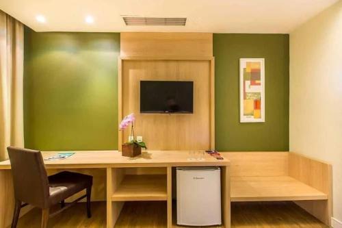 2 double beds