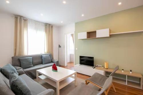 Comfortable apartment of 3 bedrooms in Cornellà de Llobregat