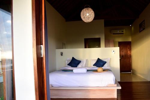 The Endless Summer Lombok In Bumbang Indonesia 100 - 