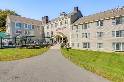 外部景觀, Ski in-out, Slope and Pool Views 1BR at Country Inn in 漢考克