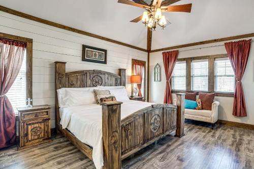 1 Mi to Lake Fork! Countryside Escape w/ Pool in Gantera