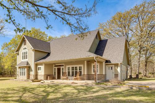 1 Mi to Lake Fork! Countryside Escape w/ Pool in Gantera