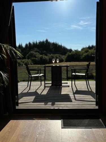 Glamping pod with en-suite & underfloor heating in Slebech