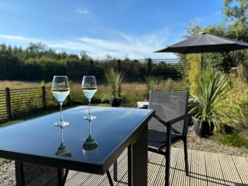 Glamping pod with en-suite & underfloor heating in Slebech
