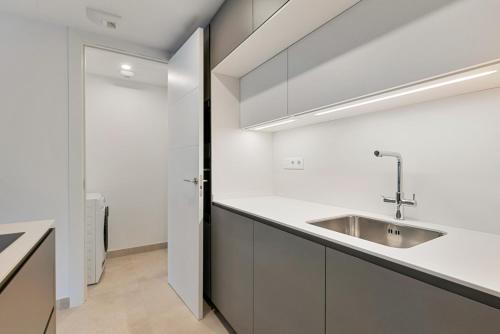 Magnificent gem of Jade Tower Fuengirola