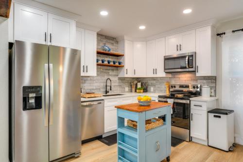 Downtown Modesto Gem! Updated Family Home in Downey