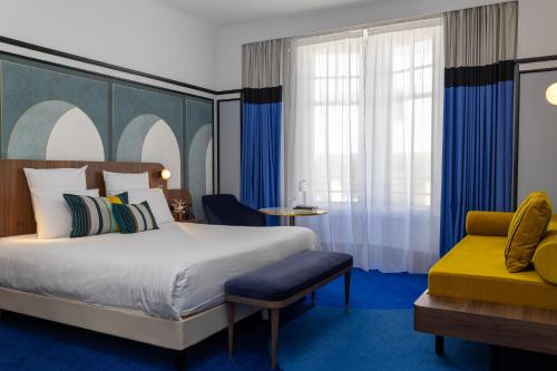 room detail thumbnail 0