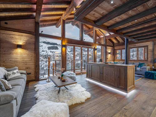 Chalet avec jacuzzi et sauna pres de Saint Martin - FR-1-570-27 in Saint-Martin-de-Belleville