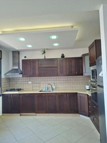Marina Sea View 3 Bedroom 2 Bathrooms Near Center in Ashdod