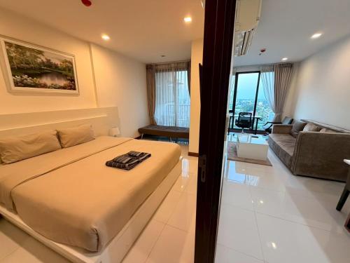 อพาร์ตเมนต์สวีทดีลักซ์แบบ 1 ห้องนอนพร้อมวิวเมือง (Deluxe One-Bedroom Apartment with City View)