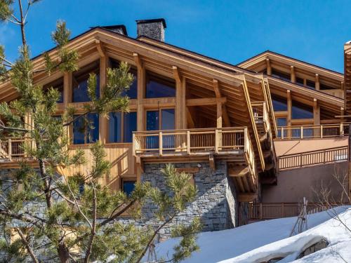 Chalet de luxe avec acces pistes, sauna et jacuzzi - FR-1-344-744 in Villarencel