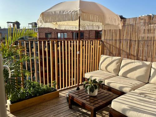 New Top Floor Nordic 2BR Suite with West-View Balcony – khách sạn tại Old Oslo