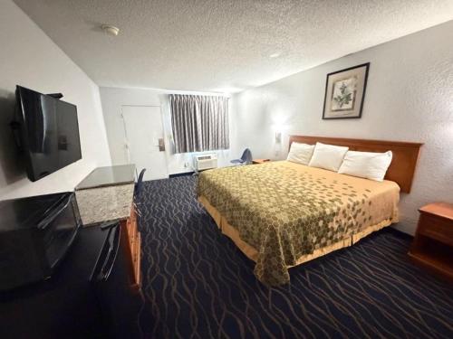 Crossroads Inn in 皮爾斯堡 (FL)