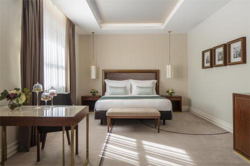 room detail thumbnail 0