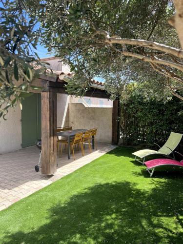Maison l 2ch l clim l jardin l piscine l Alpilles gîte à louer Golf de l'Ecole de l'Air