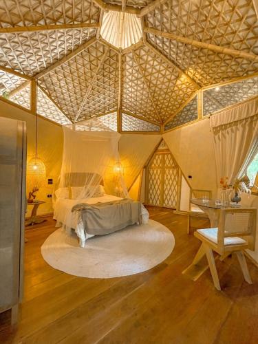Romantic Star Bath Suite, Cave Pool & Yoga Center