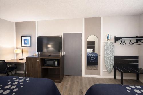 Coratel Inn & Suites Blaine - image 38