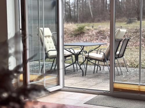 Skats, Gemütliche Ferienwohnung mit 2 Schlafzimmern am Prosnitzer Wald (Gemutliche Ferienwohnung mit 2 Schlafzimmern am Prosnitzer Wald) in Gustow