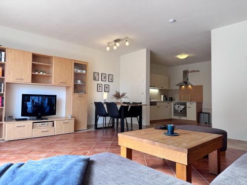 Gemütliche Ferienwohnung mit 2 Schlafzimmern am Prosnitzer Wald (Gemutliche Ferienwohnung mit 2 Schlafzimmern am Prosnitzer Wald) in Gustow