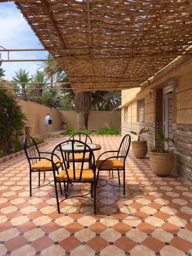 Villa Palm Desert- your Private Stay with AC, Fast WiFi & Parking in Erfoud