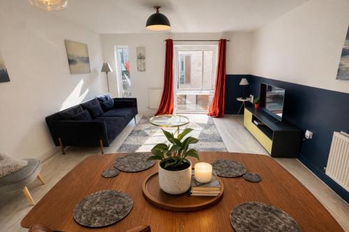 Olea Tree House with Free Parking close to Addenbrooke's in Trumpington