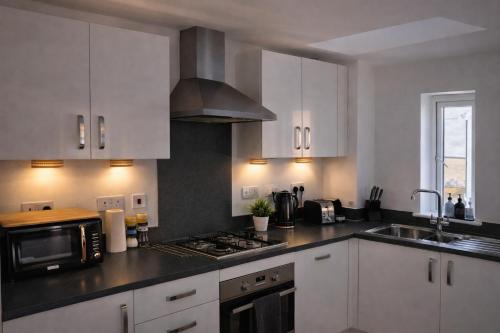 Olea Tree House with Free Parking close to Addenbrooke's in Trumpington
